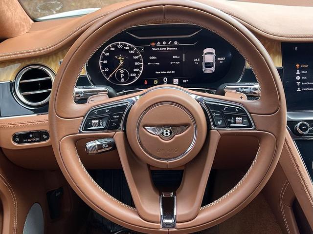 Photo of 2020 White Bentley Continental GT