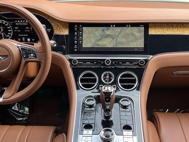 Photo of 2020 White Bentley Continental GT