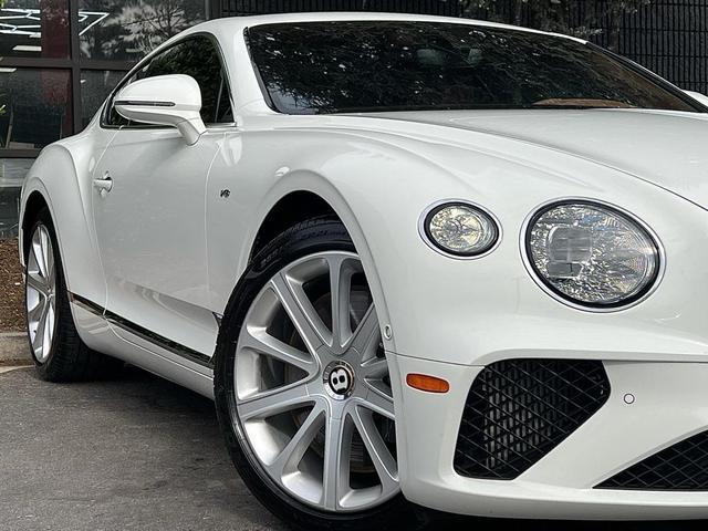 Photo of 2020 White Bentley Continental GT
