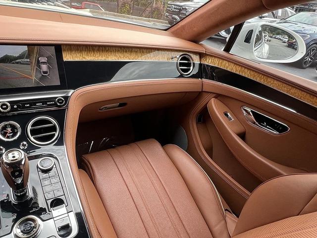 Photo of 2020 White Bentley Continental GT