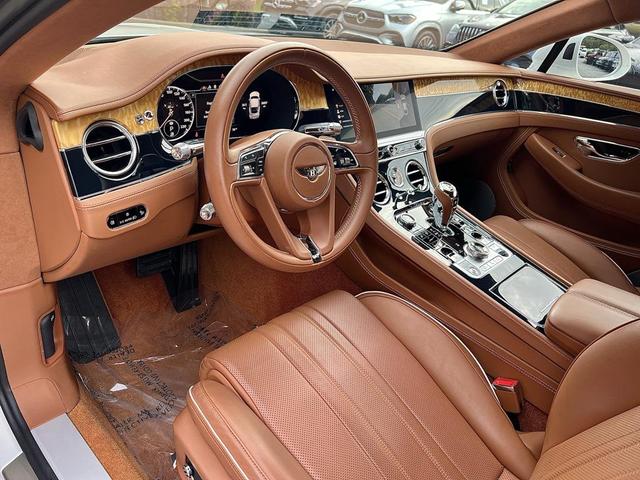 Photo of 2020 White Bentley Continental GT