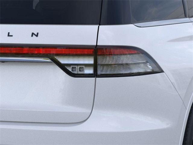 Photo of 2025 Pristine White Lincoln Aviator