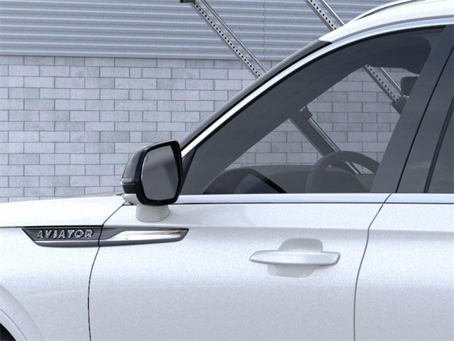 Photo of 2025 Pristine White Lincoln Aviator