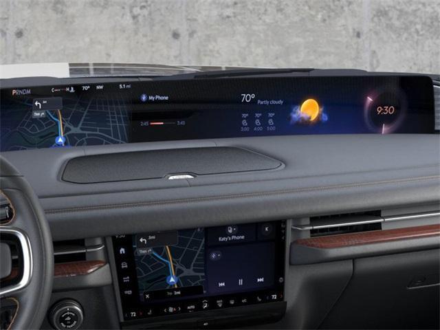 Photo of 2025 Infinite Black Metallic Lincoln Navigator L