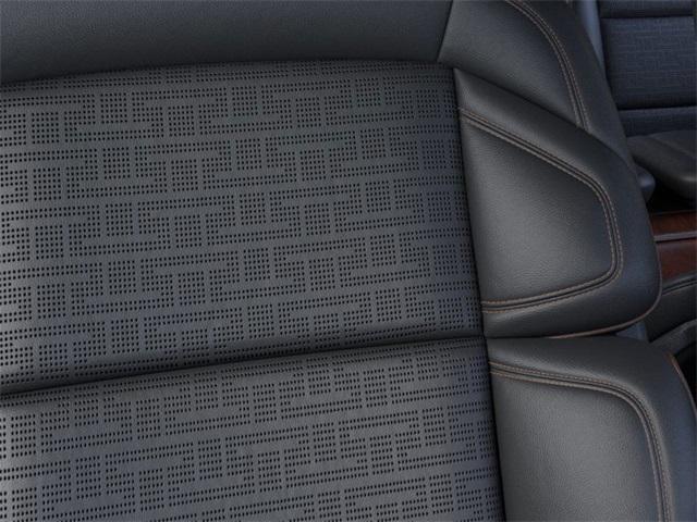 Photo of 2025 Infinite Black Metallic Lincoln Navigator L