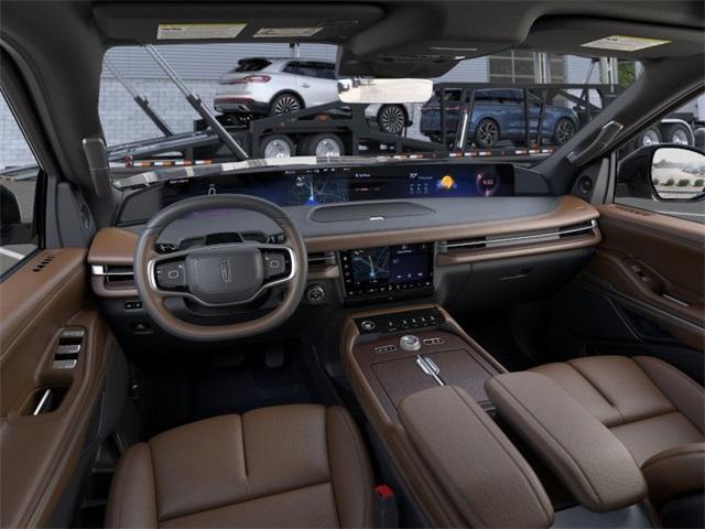 Photo of 2025 Infinite Black Metallic Lincoln Navigator L