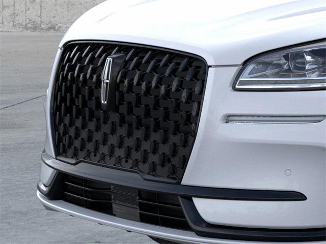 Photo of 2025 Crystal White Metallic Lincoln Corsair