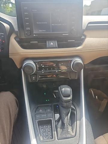 Photo of 2021 Midnight Black Metallic Toyota RAV4