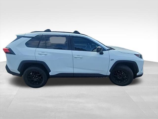 Photo of 2021 Midnight Black Metallic Toyota RAV4