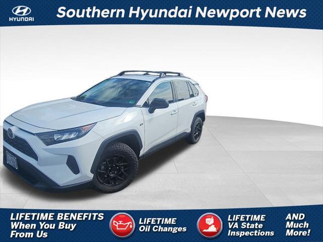 Photo of 2021 Midnight Black Metallic Toyota RAV4