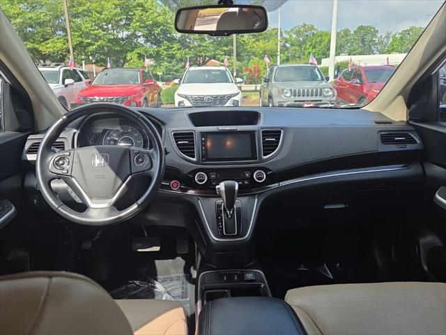 Photo of 2015 White Diamond Pearl Honda CR-V