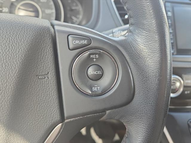 Photo of 2015 White Diamond Pearl Honda CR-V