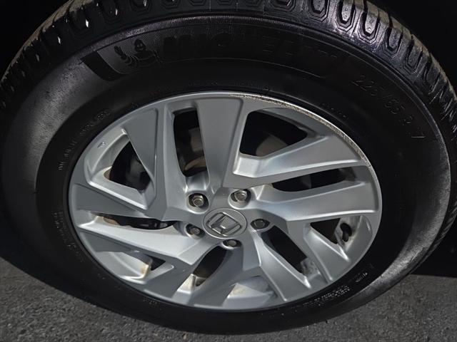 Photo of 2015 White Diamond Pearl Honda CR-V