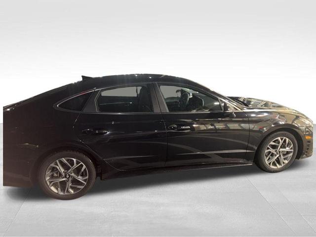 Photo of 2023 Carbon Blue Hyundai SONATA