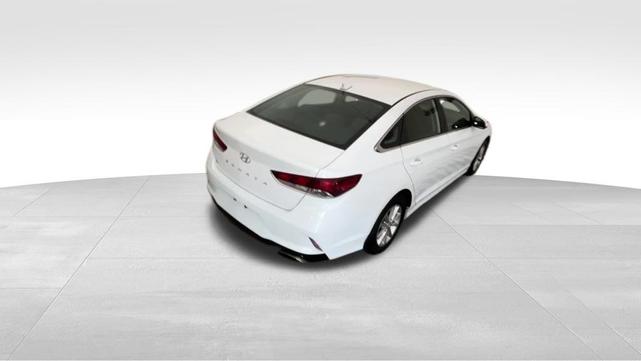 Photo of 2019 Quartz White Pearl Hyundai SONATA