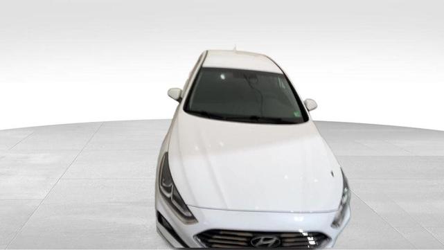 Photo of 2019 Quartz White Pearl Hyundai SONATA