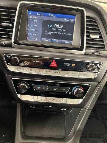 Photo of 2019 Quartz White Pearl Hyundai SONATA