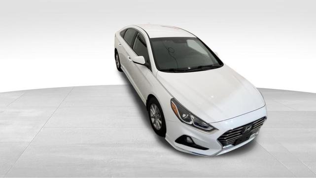 Photo of 2019 Quartz White Pearl Hyundai SONATA