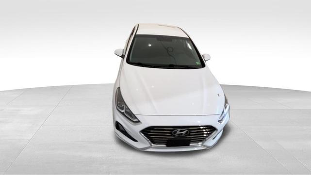 Photo of 2019 Quartz White Pearl Hyundai SONATA