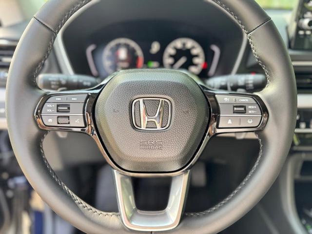 Photo of 2025 Obsidian Blue Pearl Honda Pilot