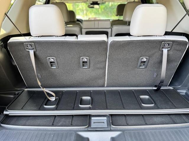 Photo of 2025 Obsidian Blue Pearl Honda Pilot