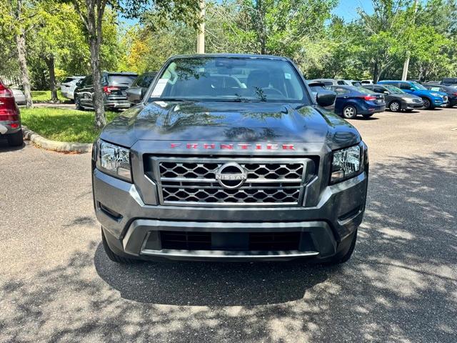 Photo of 2023 Gun Metallic Nissan Frontier