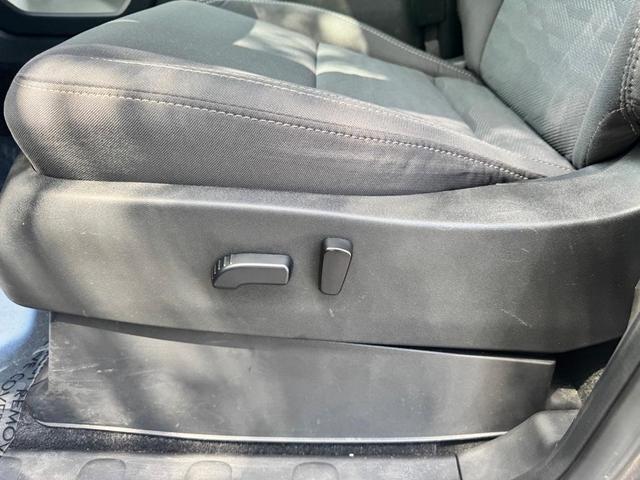 Photo of 2023 Gun Metallic Nissan Frontier
