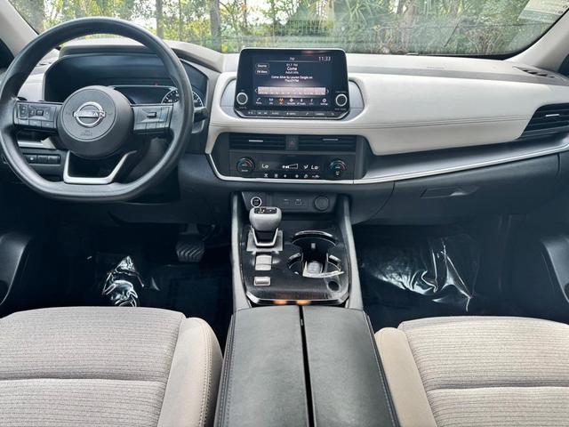 Photo of 2023 Scarlet Ember Tintcoat Nissan Rogue