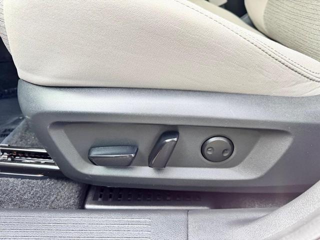 Photo of 2023 Scarlet Ember Tintcoat Nissan Rogue