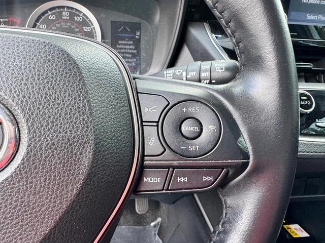 Photo of 2022 Pearl Toyota Corolla Cross