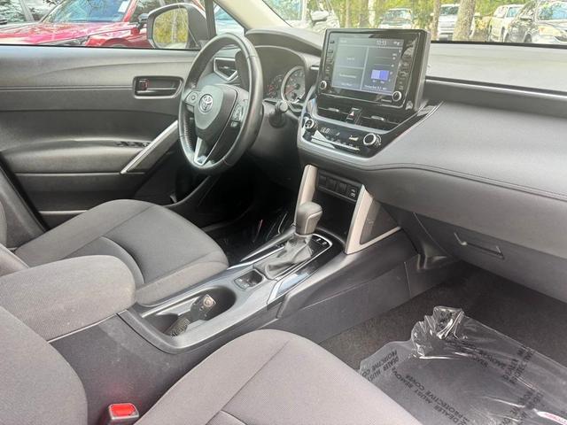 Photo of 2022 Pearl Toyota Corolla Cross