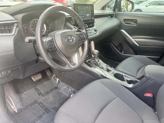 Photo of 2022 Pearl Toyota Corolla Cross