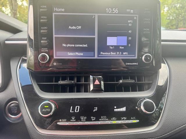 Photo of 2022 Pearl Toyota Corolla Cross