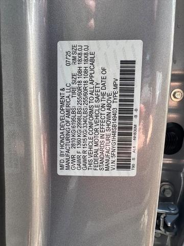 Photo of 2025 Lunar Silver Metallic Honda Pilot