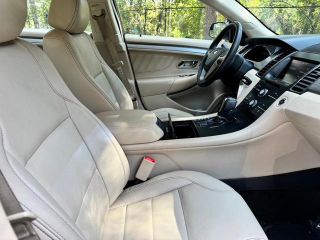 Photo of 2014 Sterling Gray Metallic Ford Taurus