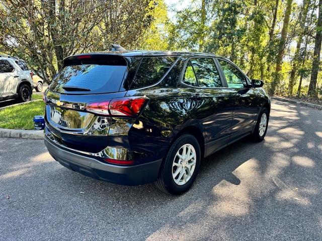 Photo of 2023 Mosaic Black Metallic Chevrolet Equinox