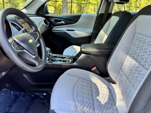 Photo of 2023 Mosaic Black Metallic Chevrolet Equinox