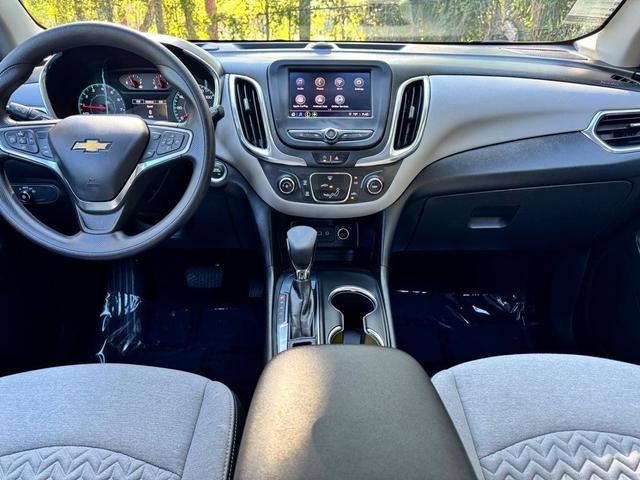 Photo of 2023 Mosaic Black Metallic Chevrolet Equinox