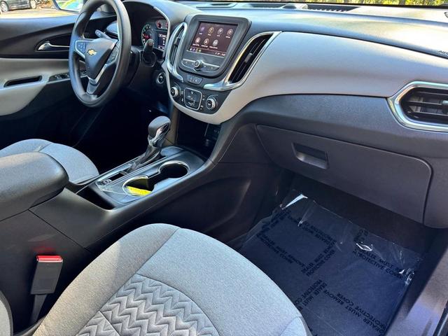 Photo of 2023 Mosaic Black Metallic Chevrolet Equinox