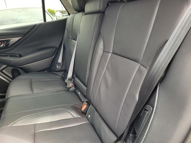 Photo of 2025 Magnetite Gray Metallic Subaru Outback