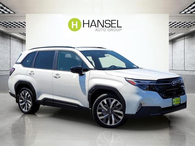 Photo of 2025 Crystal White Pearl Subaru Forester