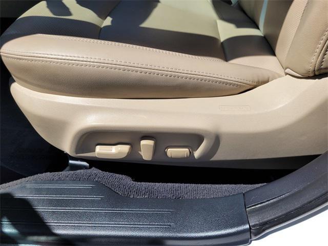 Photo of 2018 Crystal White Pearl Subaru Outback