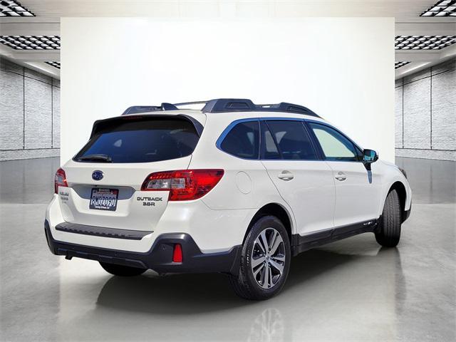 Photo of 2018 Crystal White Pearl Subaru Outback