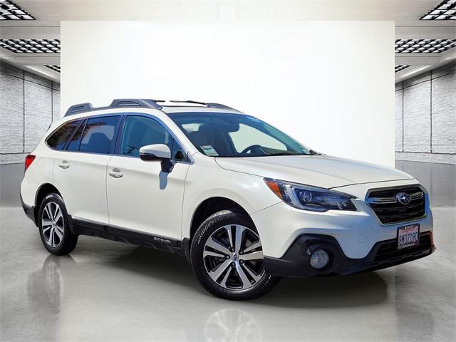 Photo of 2018 Crystal White Pearl Subaru Outback