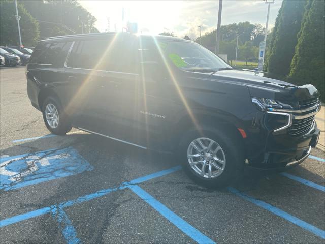Photo of 2023 Black Chevrolet Suburban