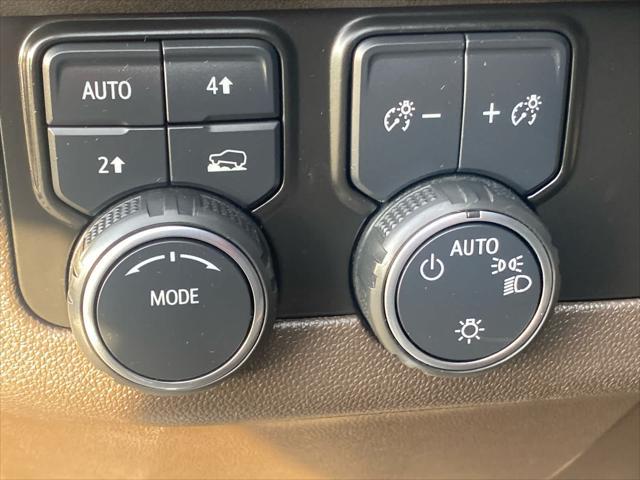 Photo of 2023 Black Chevrolet Suburban