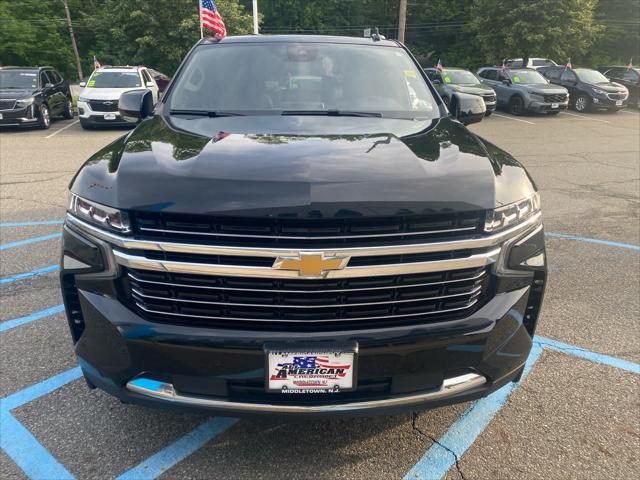 Photo of 2023 Black Chevrolet Suburban