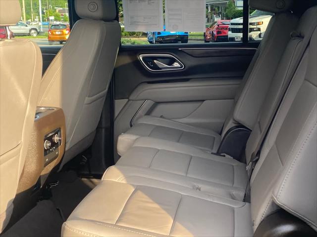 Photo of 2023 Black Chevrolet Suburban