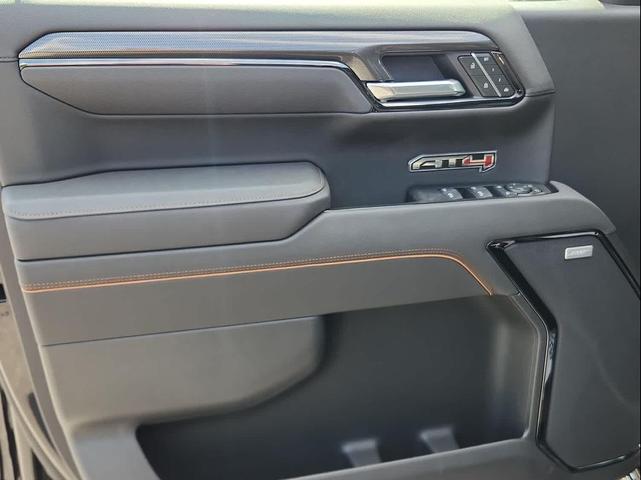 Photo of 2025 Onyx Black GMC Sierra 1500