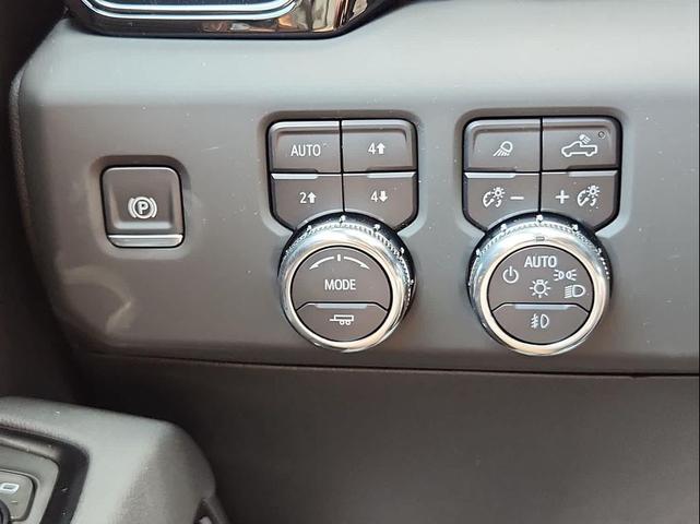 Photo of 2025 Onyx Black GMC Sierra 1500